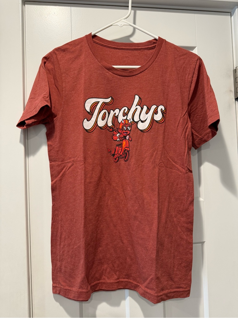 Torchy's Graphic Tee in Rust Red, size S